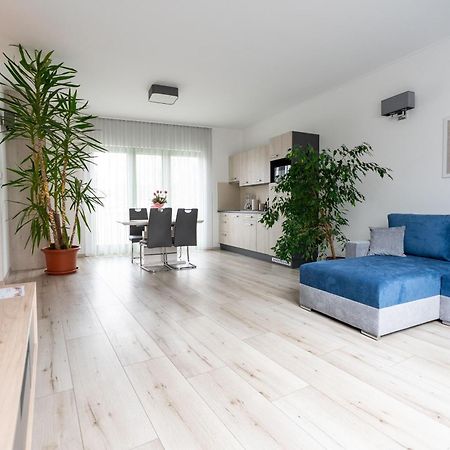 Jókai Apartman Dunafoldvar Bagian luar foto