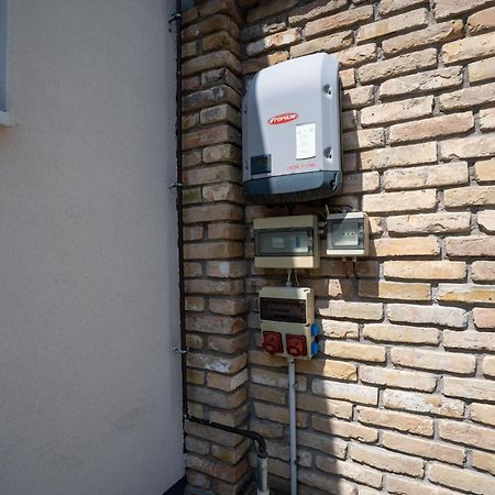Jókai Apartman Dunafoldvar Bagian luar foto