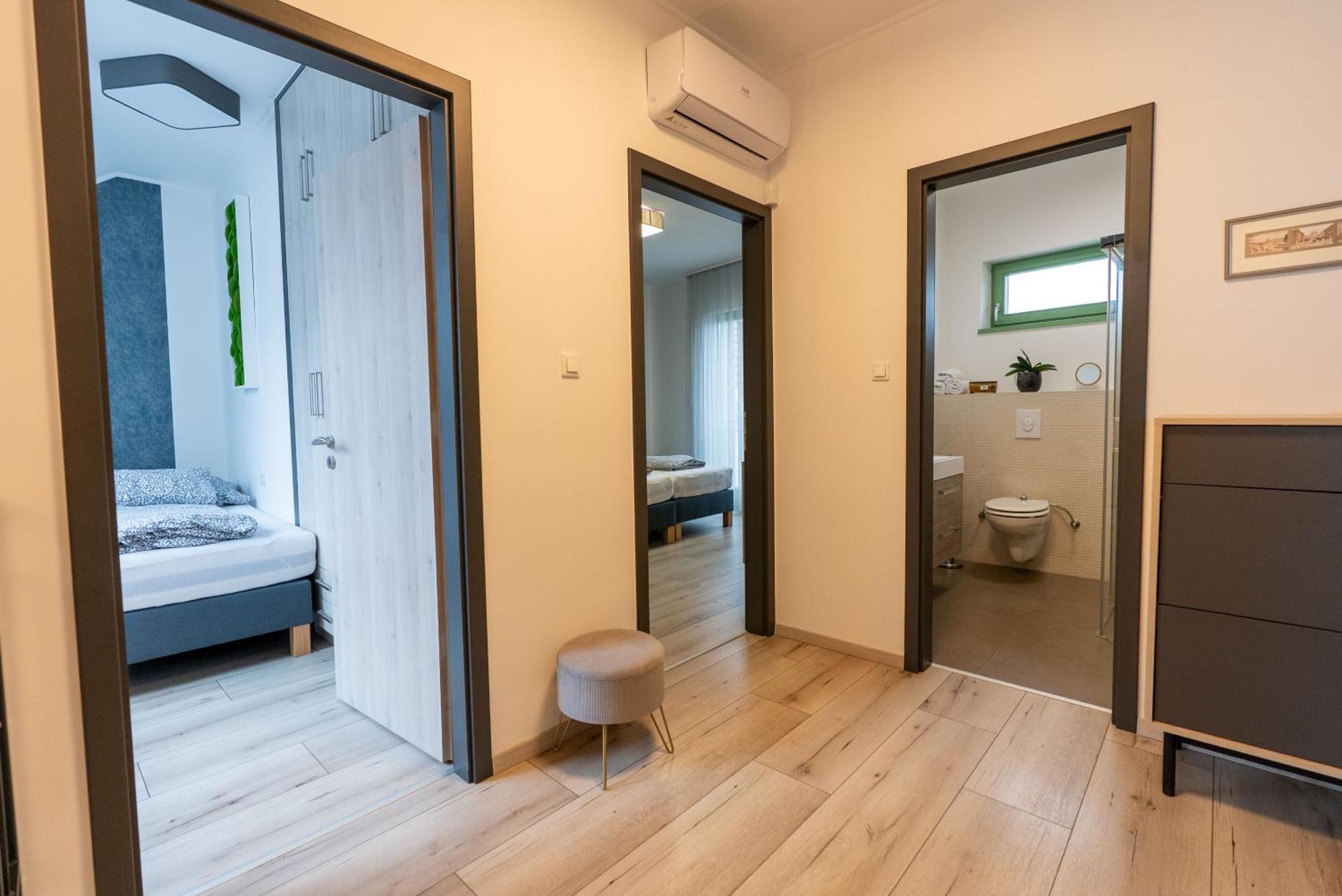 Jókai Apartman Dunafoldvar Bagian luar foto