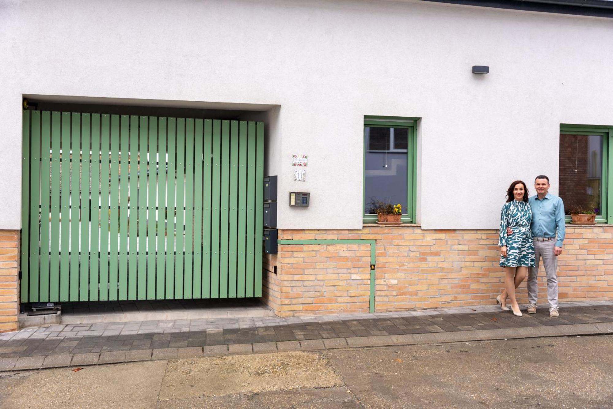 Jókai Apartman Dunafoldvar Bagian luar foto