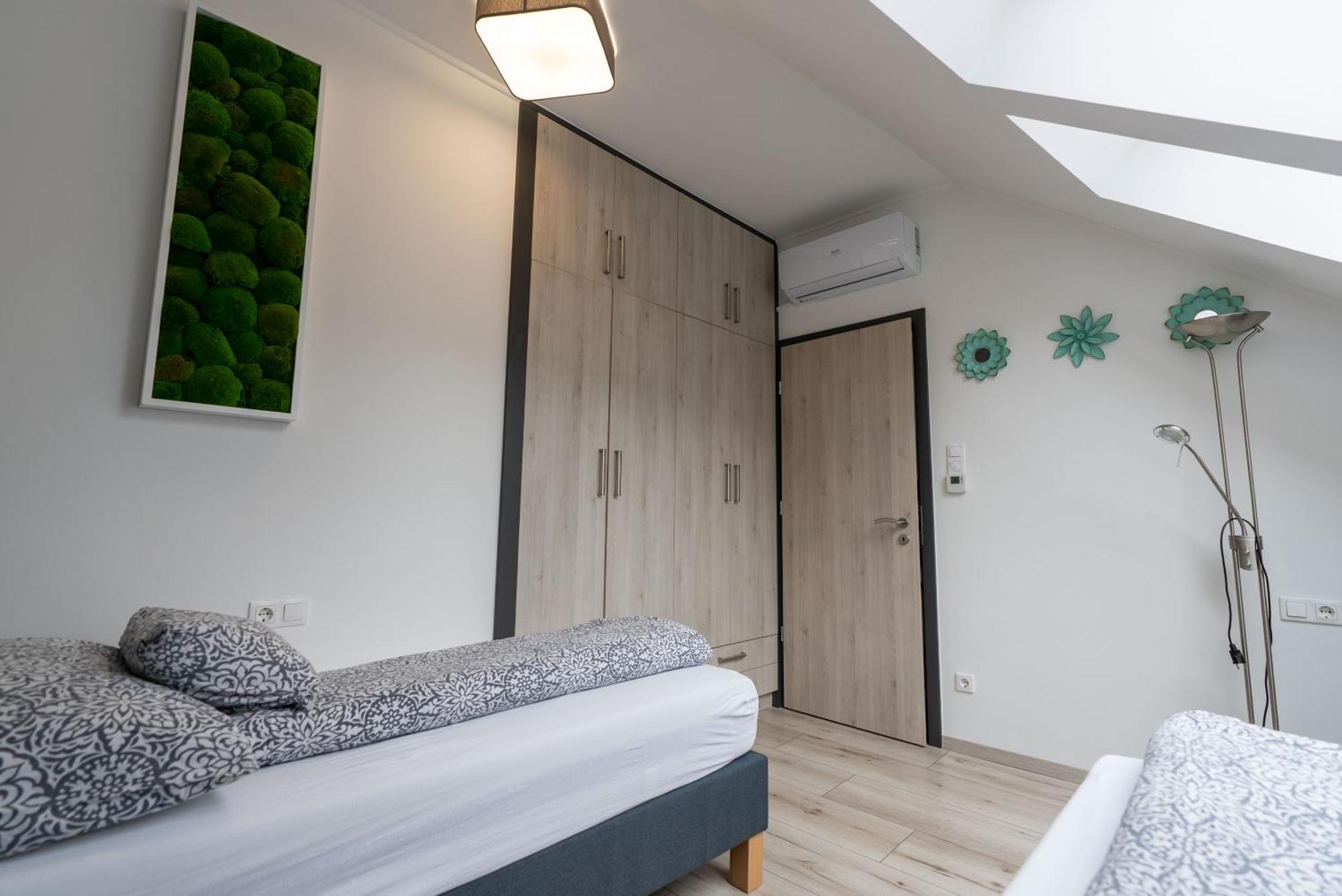Jókai Apartman Dunafoldvar Bagian luar foto