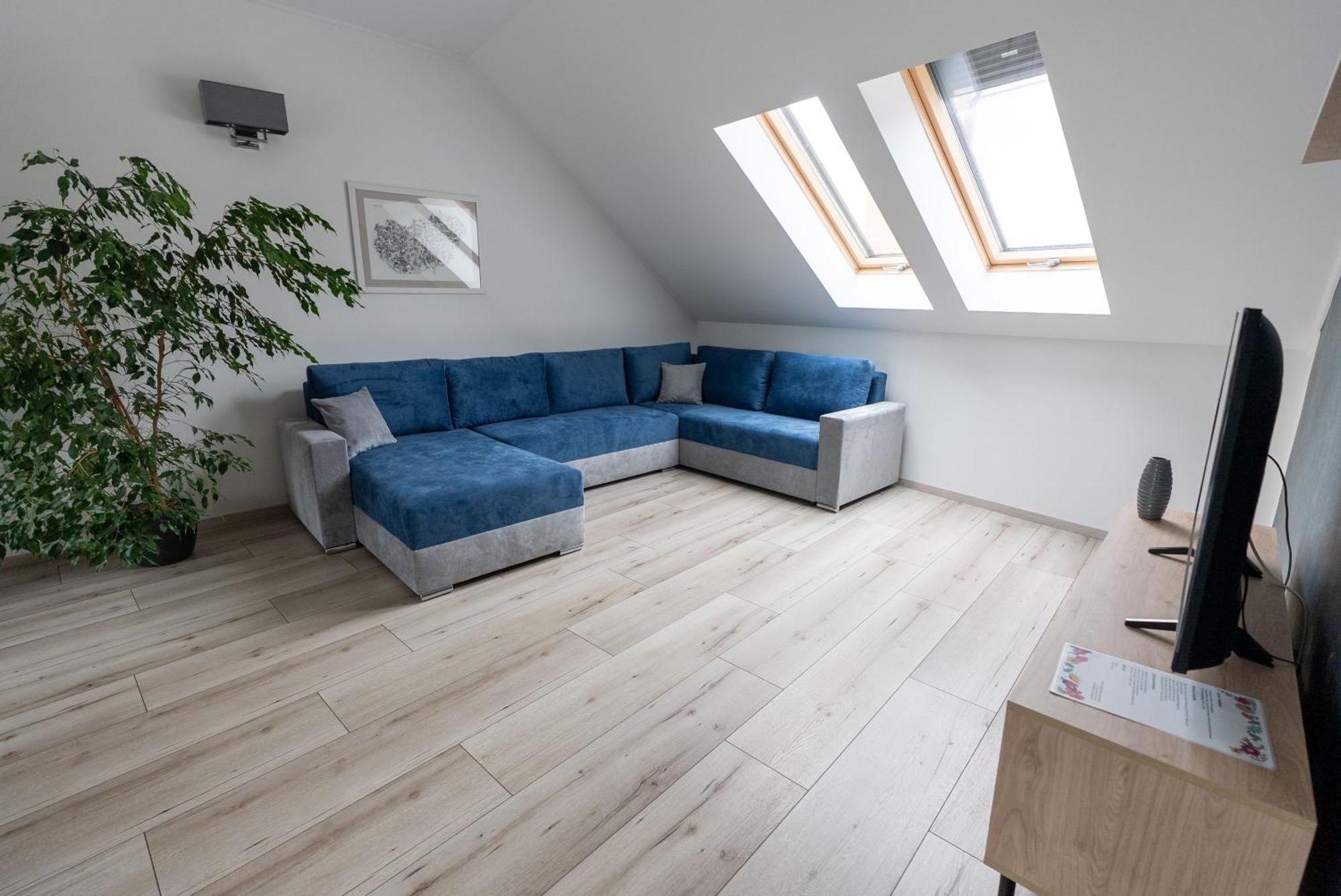 Jókai Apartman Dunafoldvar Bagian luar foto
