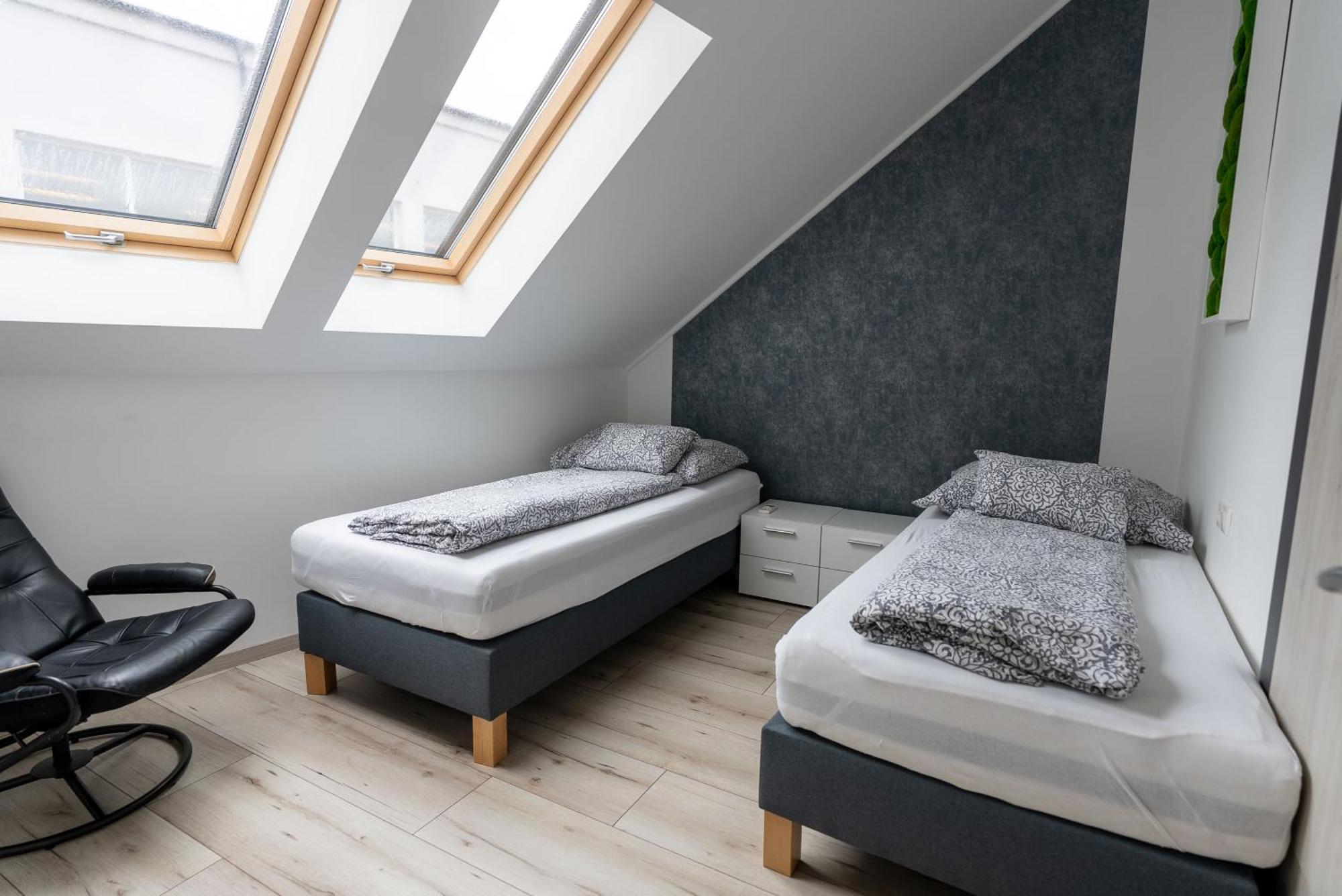 Jókai Apartman Dunafoldvar Bagian luar foto